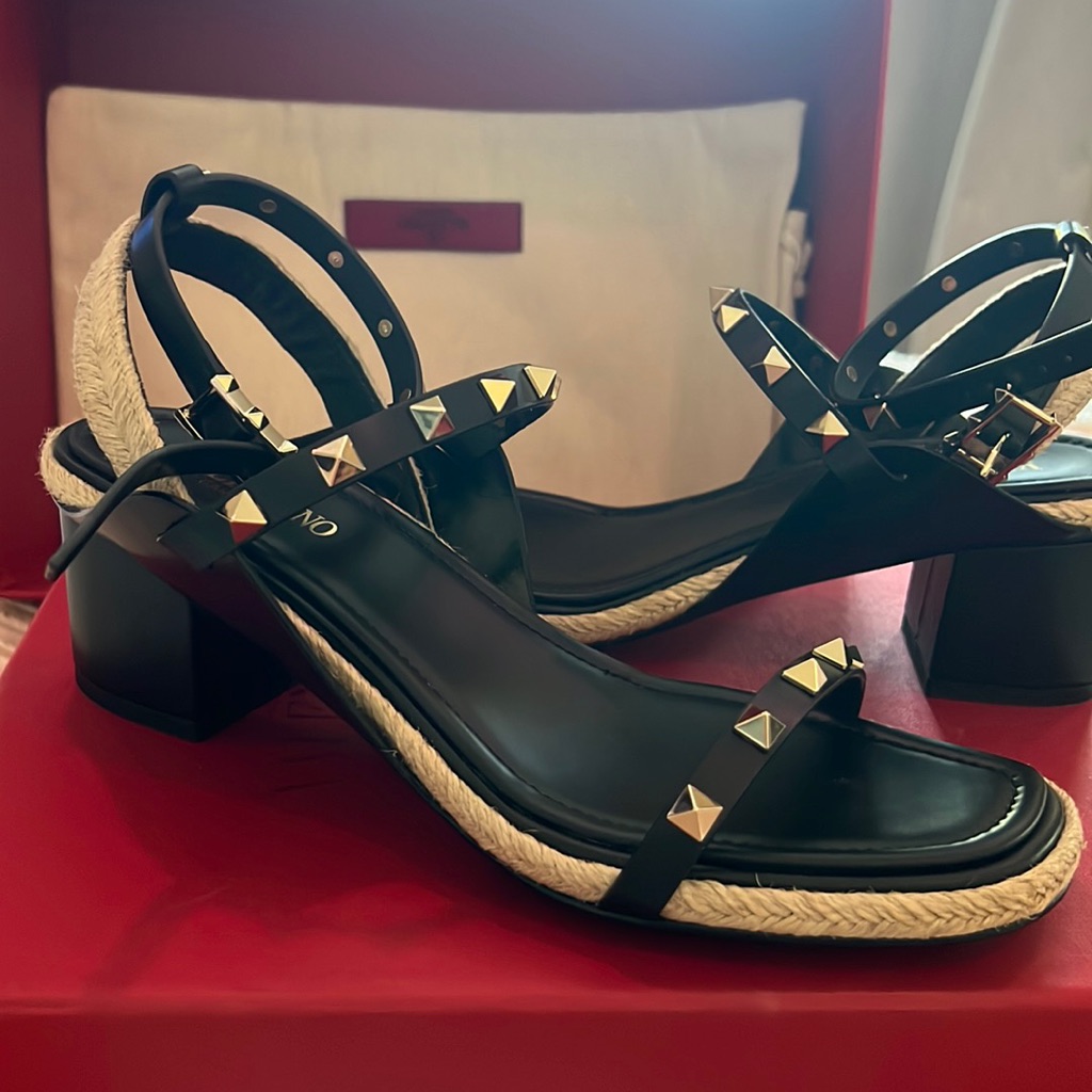 Black And Gold Valentino Sandals